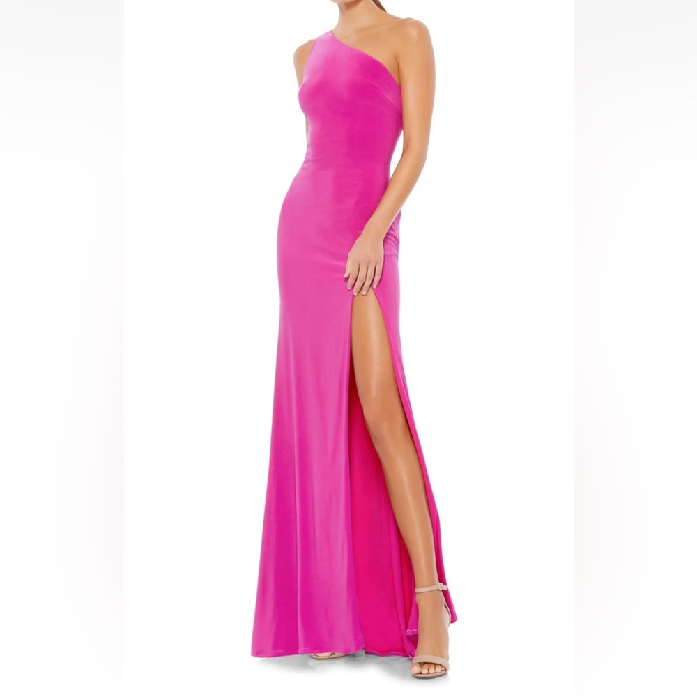 Mac Duggal One Shoulder Stretchable Jersey Sheath Gown In Candy Pink Color NWT